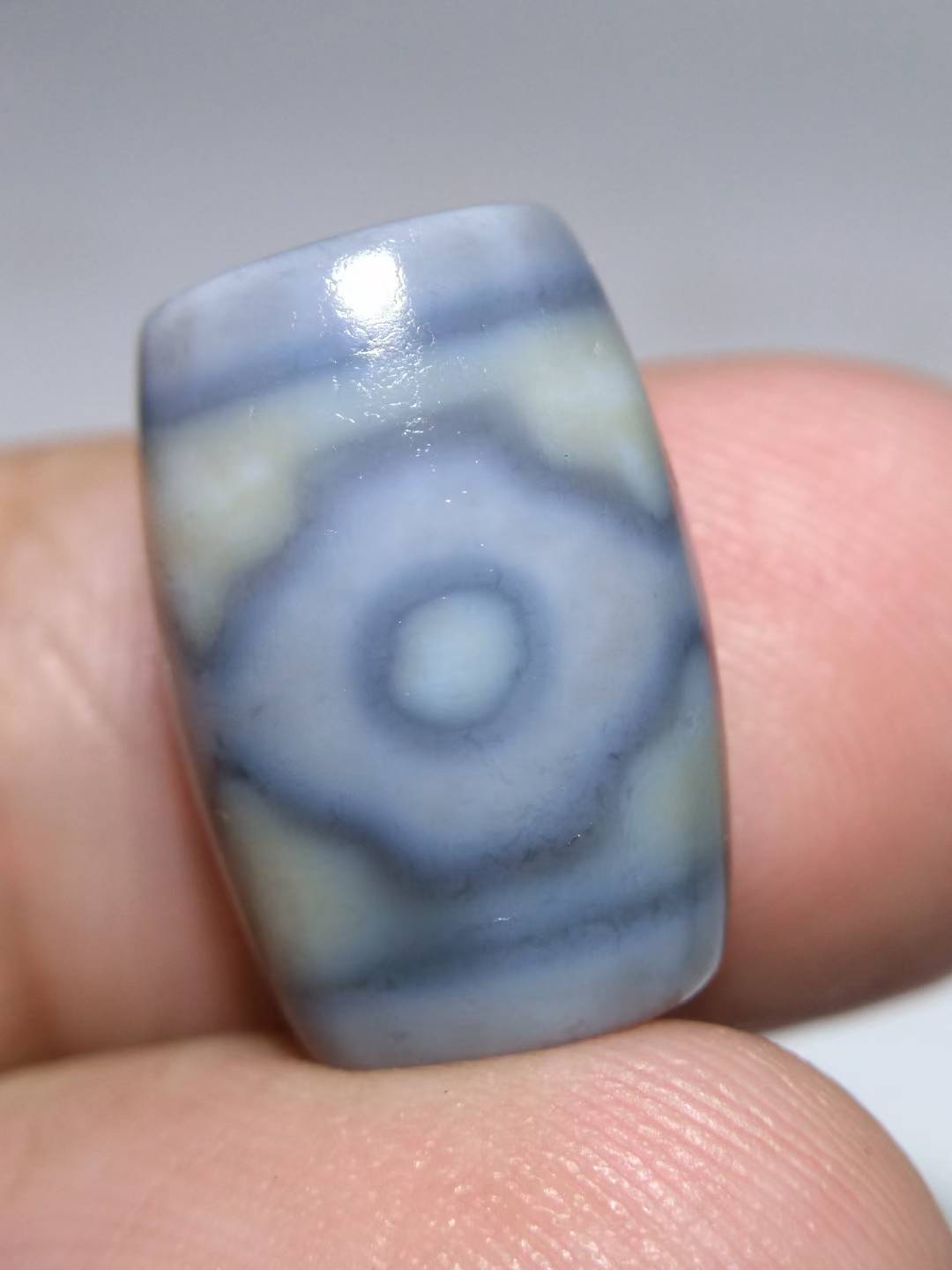 NO.8118 Pure Tibetan Mandala 3-Eye Dzi Bead - Image 2