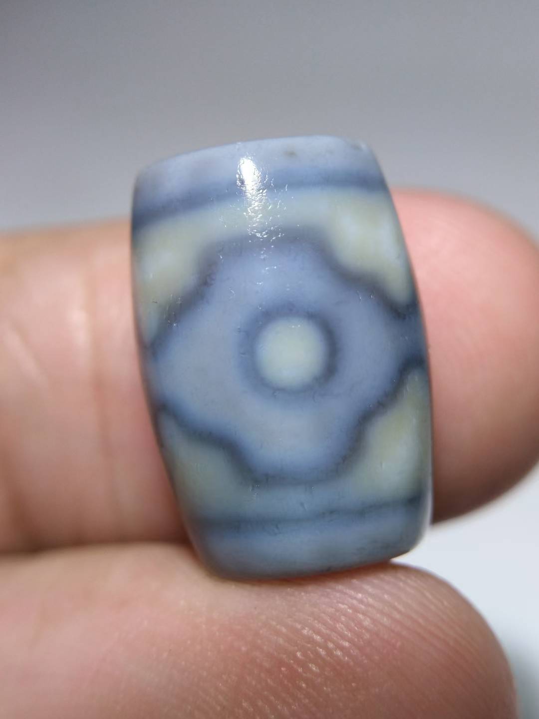 NO.8118 Pure Tibetan Mandala 3-Eye Dzi Bead - Image 3