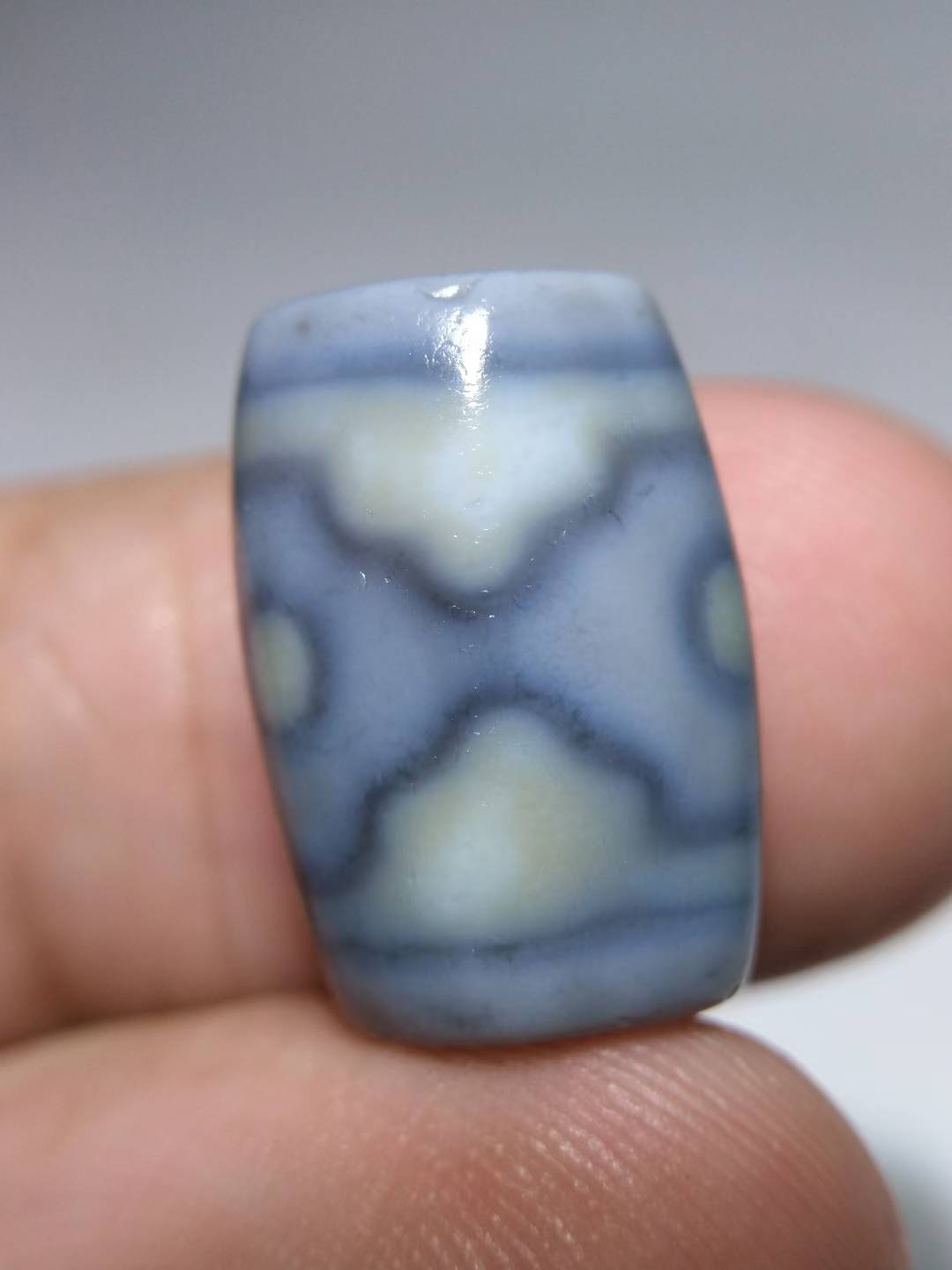 NO.8118 Pure Tibetan Mandala 3-Eye Dzi Bead - Image 4