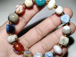 NO.8120 West Asian Cream-Patina Multi-Treasure Bracelet