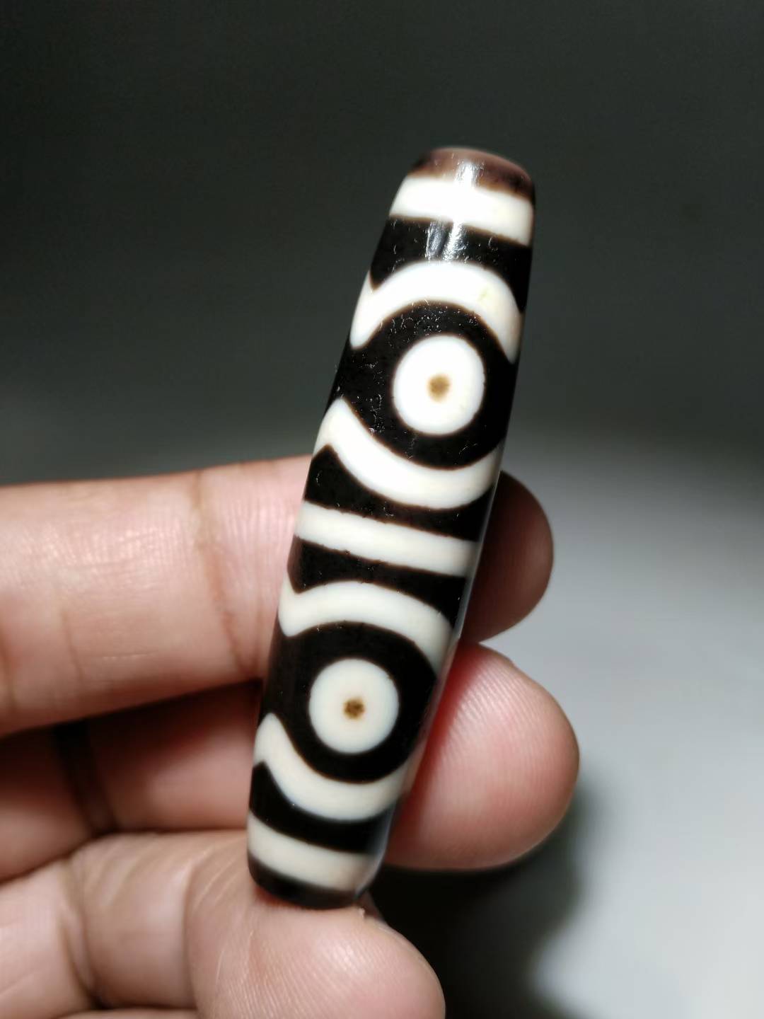 NO.8122 Cinnabar Lotus 6-Eyed Tibetan Dzi
