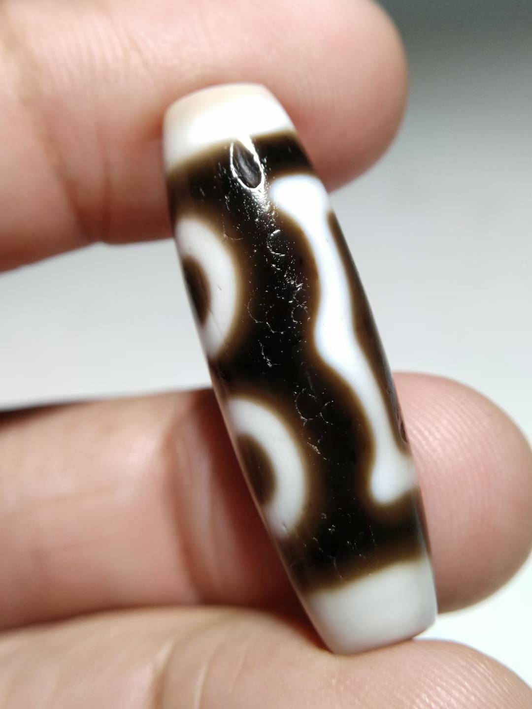 NO.8125 Ancient "Pure" 3-Eyed Tibetan Dzi Bead - Image 5